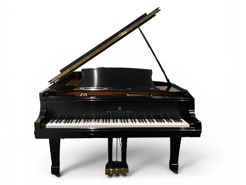 Steinway B